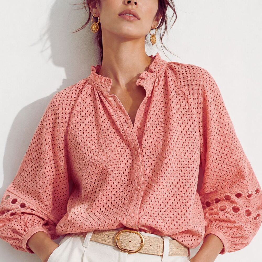 Banana Republic Eyelet Lace Blouse Medium Coral Pink Boho Ruffle Puff Sleeve
